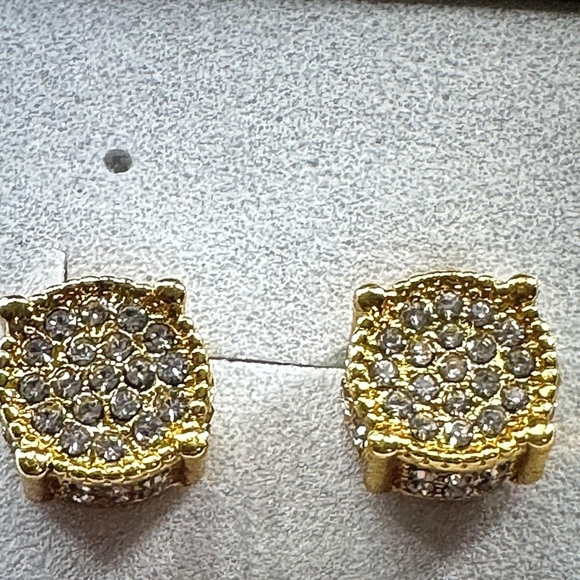 CZ Elegant Gold and Silver Stud Earrings. Boxed ready to gift. - Picture 4 of 11